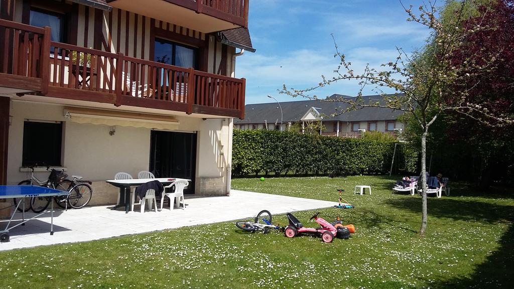 Les Manoirs *